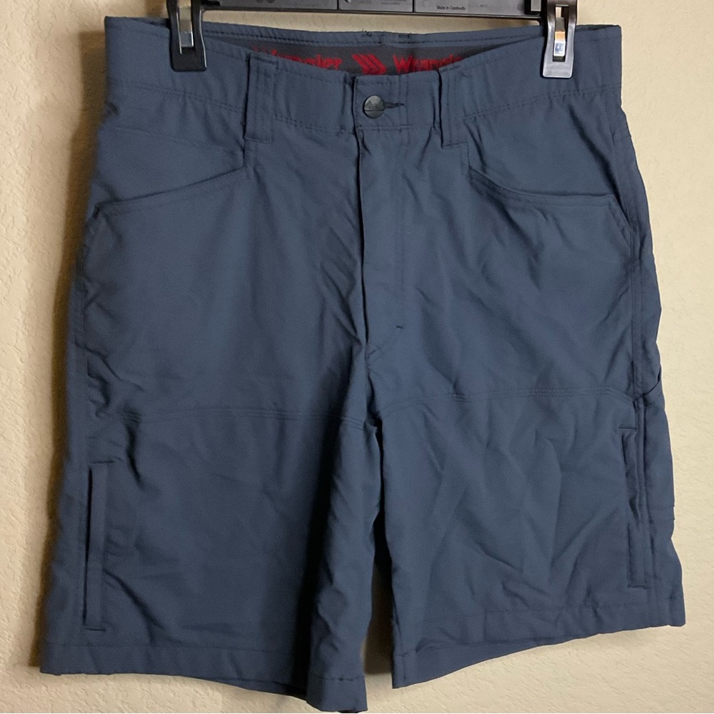 Wrangler Men's Blue Shorts with side pockets size 32”